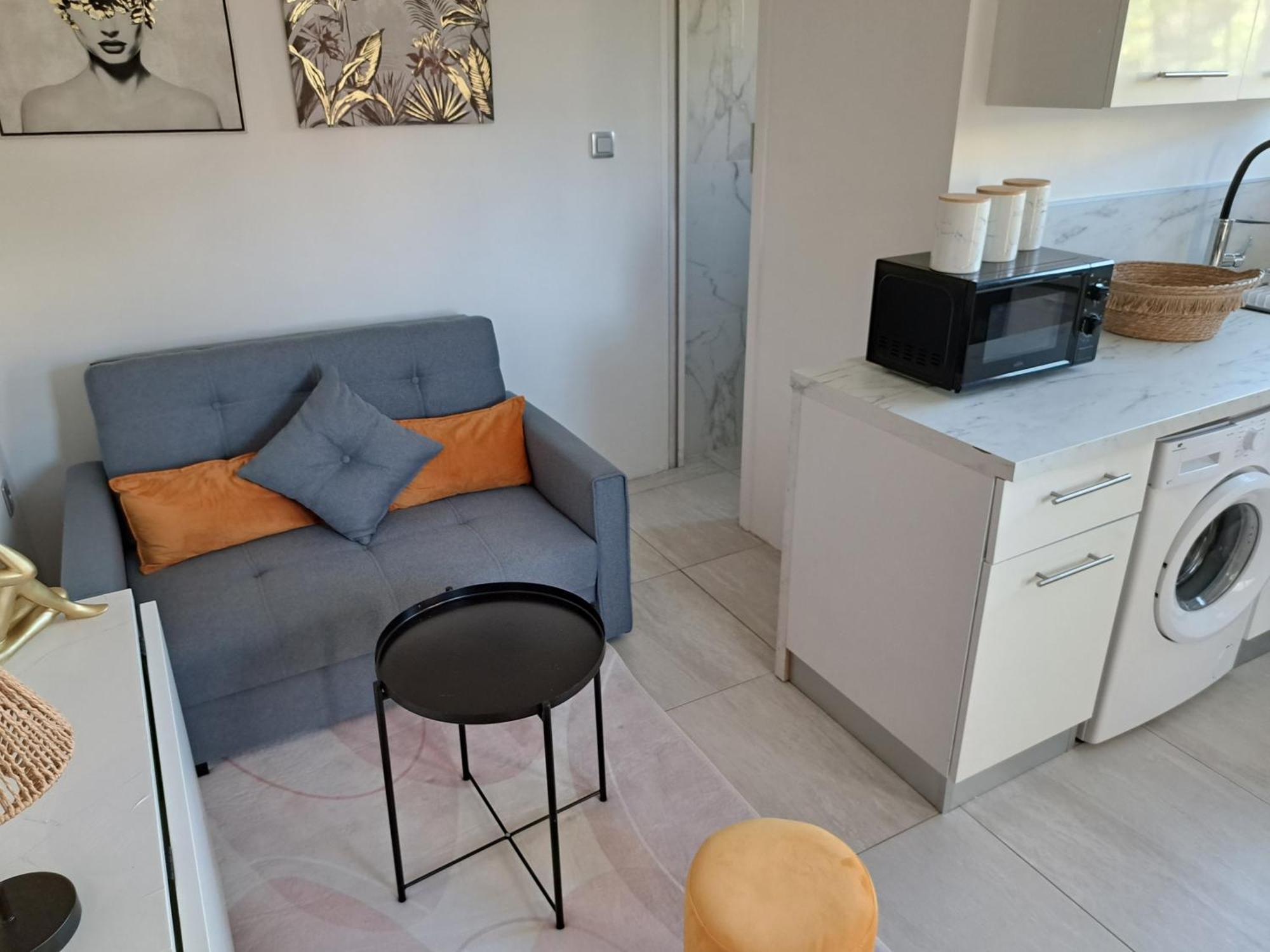 Seduisant Studio Avec Cour Privative La Crau Buitenkant foto